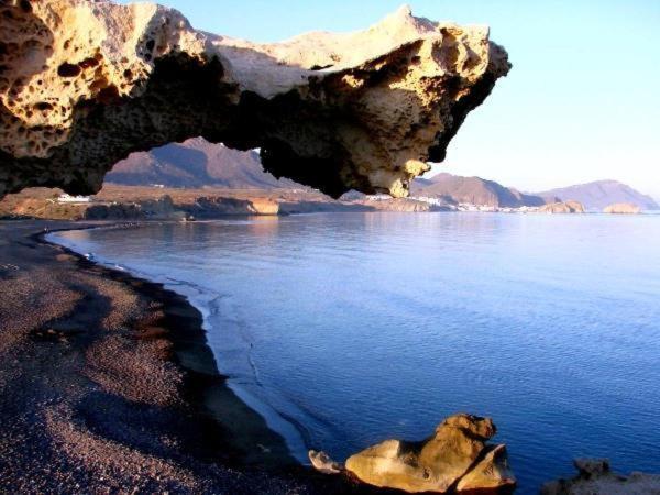 Alojamiento Mar Y Montana Guest House Almeria Ngoại thất bức ảnh